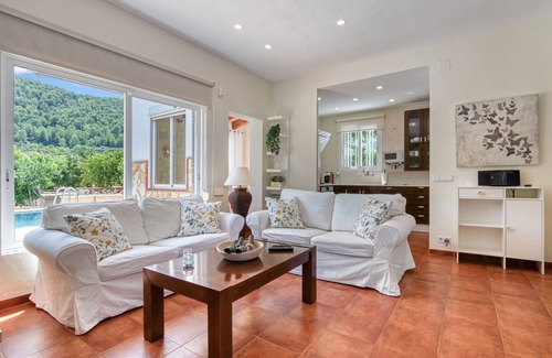 Llauri Villa | Relax Natural: Private Pool, BBQ & A/C — 15 minutes from Cullera