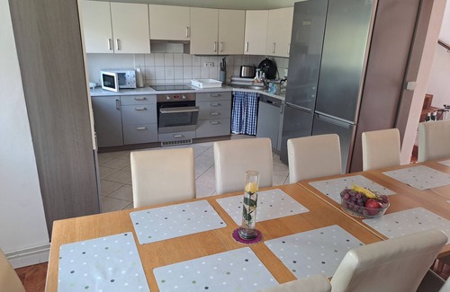 Vranov Villa | RELAX VILLA NEAR PRAGUE,WHIRLPOOL,INNEN POOL,SAUNA,GRILL,BAR,WIFI,PS3,NINTENDO