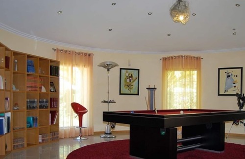 Marinha Grande House | Relax4family is a villa with private pool, near the beach and the country