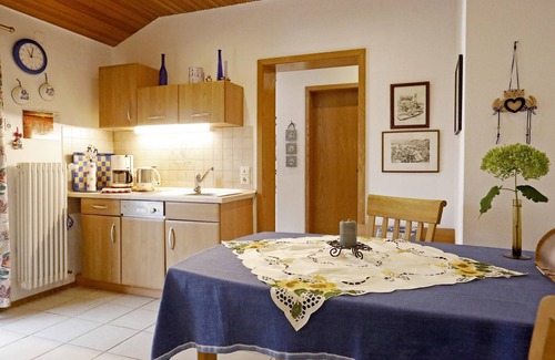 Ungstein Apartment | Relaxation in the middle of the vineyards