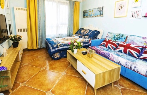 Downtown Beijing Apartment | Relaxer Bright Downtown