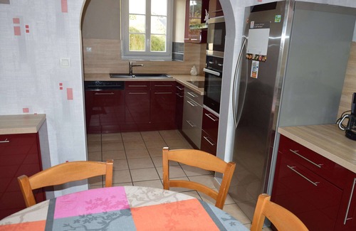 Guitte House | Relaxing green vacations in the heart of the Rance Valley, jacuzzi and swimming pool.