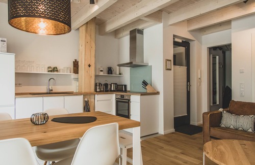 Upleward Apartment | "Relaxing vacation at the historic Gulfhof Boomgaarden on the North Sea!"