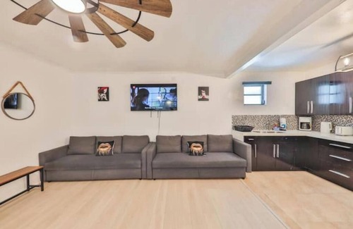 Hallandale Beach House | Release Your Authenticity - 600A