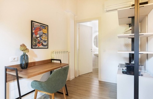 Fiera Condo | Relstay | Cute Single Room with Large Bed