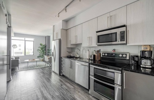 Ballston Apartment | Remarkable Virginia Square 1BR w/Gym, nr GMU & Shops, by Blueground