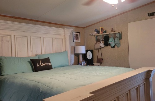 Grand Isle House | Remodeled cozy camp. Space for the entire family, bay views, and pet friendly!