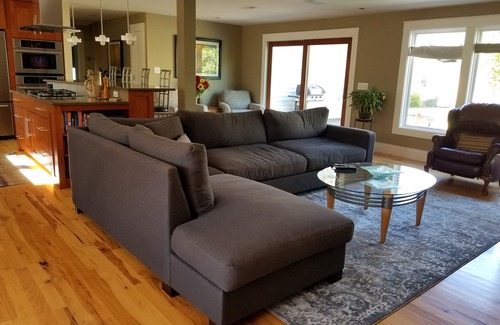 East End House | Remodeled Foothills Home-Backs to Open Space, Close to BSU, Bike path, etc
