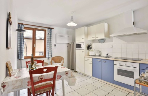 Eguisheim Apartment | Rempart - Large studio in the centre of the village