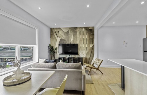 Rosemont-La Petite-Patrie Apartment | Renovated 2-Bedroom Haven by Jean Talon Market