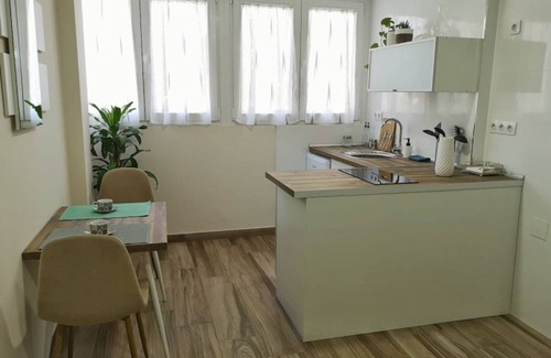 Zaidin Apartment | Renovated and comfortable apartment in Granada, close to bus stop