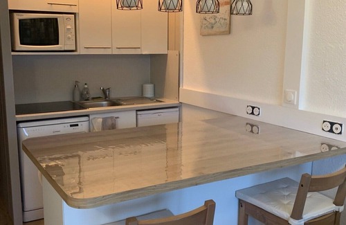 Arc-1800 Apartment | Renovated studio facing south, high floor with views, direct access to slopes, Lauzières