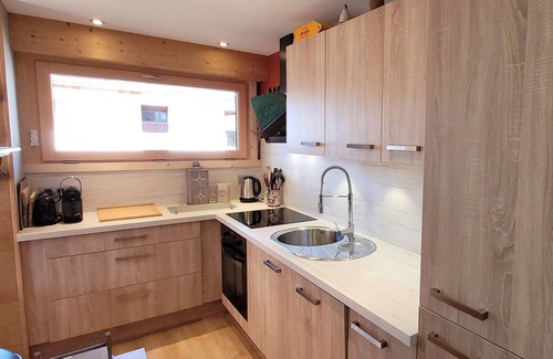 Les Gets Apartment | Renovated T3 Apartment in Village Center – Sleeps 6, Close to Shops and Ski Slopes