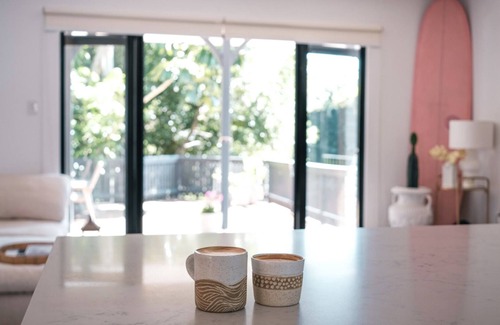 Merewether Heights House | Renovated Treetop Cottage only 5 minutes from Merewether Beach