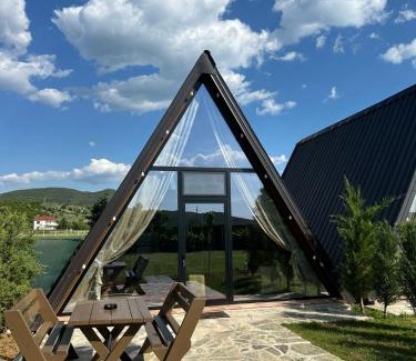 Shkoder County House | Rent Cabin Miri