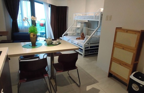 Maribago Hotel | Rent Homecation