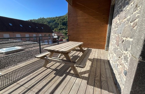 Rochesson House | Rental of 12 gîtes and 1 chalet that can accommodate 2 to 10 people.