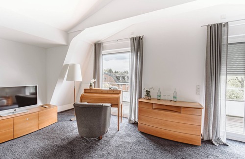 Wahnheide Hotel | &REPEAT Köln Airport
