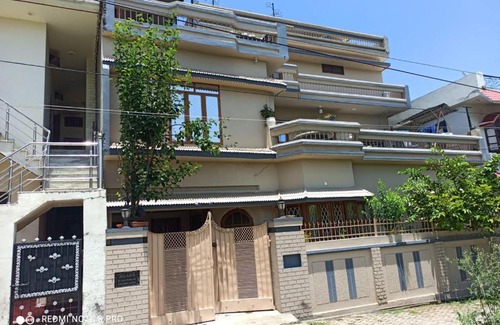 Bullawala Apartment | Repose