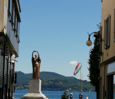 Intra Apartment | Residence Edera