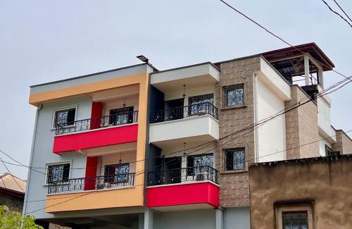 Yaounde Apartment | Residence Ethan Nji - Tropical Paradise