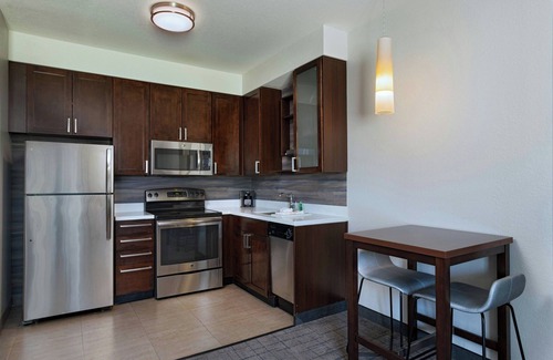 Aksarben - Elmwood Park Hotel | Residence Inn by Marriott Omaha Aksarben Village