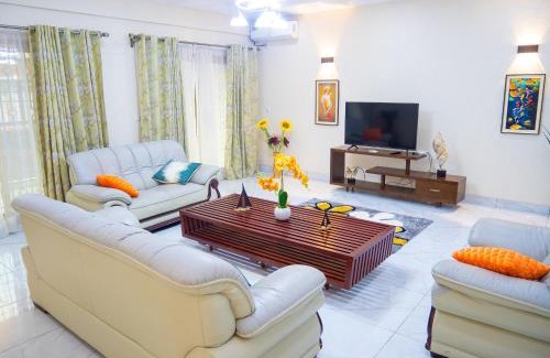 Douala Apartment | Residence Le Bonheur - 3 Bed Apartment by Douala Mall/Airport