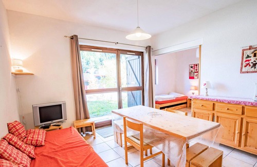 Villarodin-Bourget Apartment | Residence Les Avenieres - 2 Rooms for 4 People