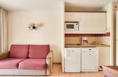 Uhart-Cize Apartment | Residence Le Parc d'Arradoy - maeva Home - 2-room apartment for 4 people - Comfort