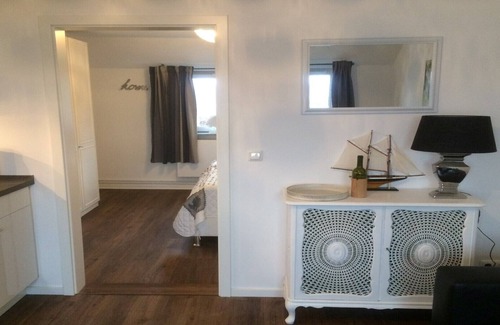 Ploen Apartment | Residence on Lake Trammer, beautiful roof terrace on the lake property 🎣🚣