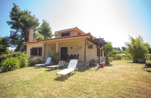 Siviri House | Residence on the Hill near the Sea