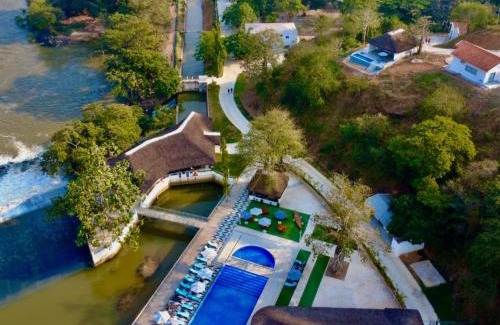 Dande Resort | Resort Açude