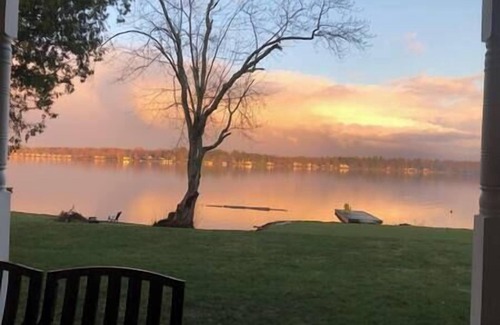 Port Stanton House | Resort, lakefront room, pool, hottub, sauna, #7