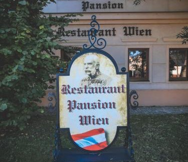 Cierny Brod House | Restaurant Pansion Wien
