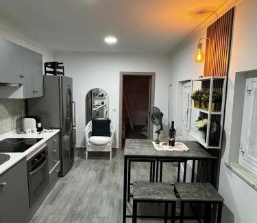 Junqueira House | retiro do Dam castro marim