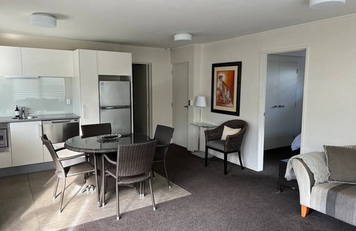 Mount Maunganui Apartment | Retreat on Rita ~ Mount Maunganui - Beyonder Holiday Homes
