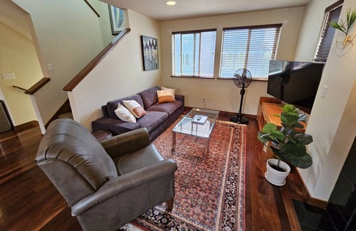 West Seattle House | Retreat to West Seattle- Family sized home to unwind in!