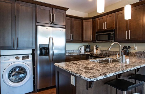 Revelstoke Condo | Revelstoke - Selkirk Snug