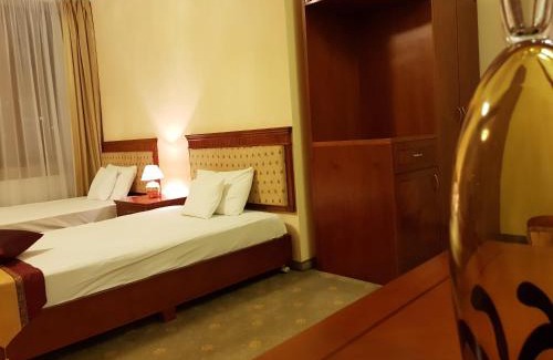 Trzebinia Bed & Breakfast | Rezydencja Pod Zegarem