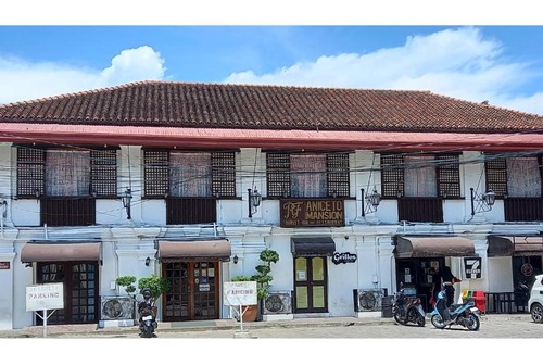 Vigan Bed & Breakfast | RF ANICETO MANSION
