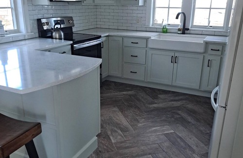 Ogunquit - Wells House | Rhumb on Inn! and Enjoy Wonderful Views and Well Equipped Kitchen