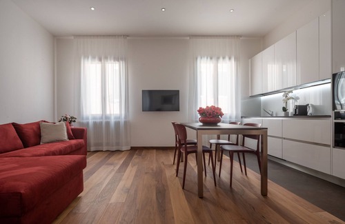 San Polo Apartment | Rialto Deluxe Grand Canal View R&R