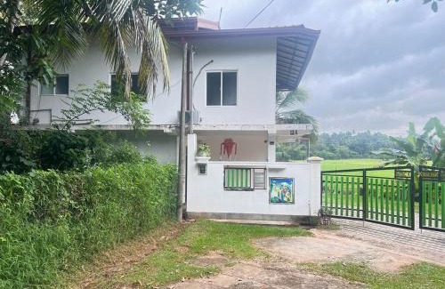 Minuwangoda Apartment | Rice field Retreat