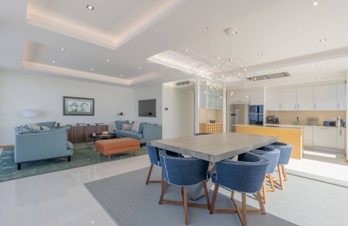 Ribeira Brava Villa | Rich Villa