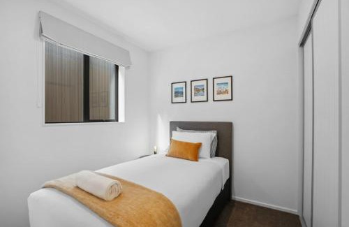 Arthur's Point House | Ride, Recover and Rest