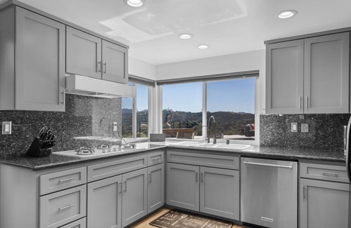 Topanga House | Ridgeview Retreat in Topanga Canyon - Pool, Spa, Sauna