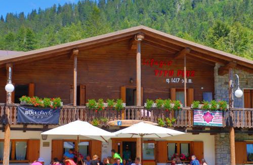 Ampezzo Hotel | Rifugio Escursionistico Tita Piaz