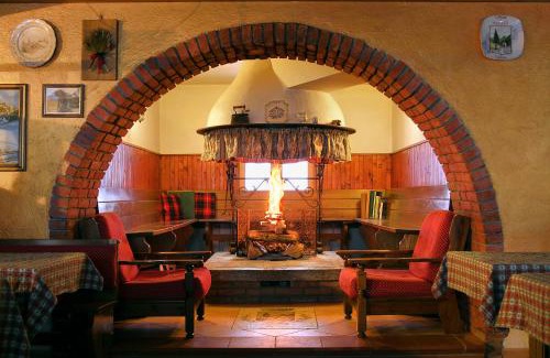 Ampezzo Hotel | Rifugio Escursionistico Tita Piaz