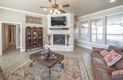 Midland House | Right At Home- Midland Los Patios w/Community Pool