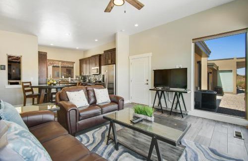 Moab South Valley House | Rim View 3